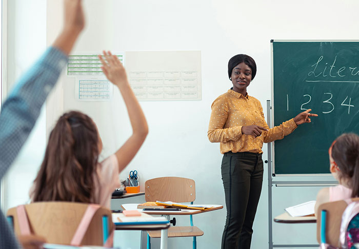 85 Facts And Secrets About Various Jobs, Shared By The Employees