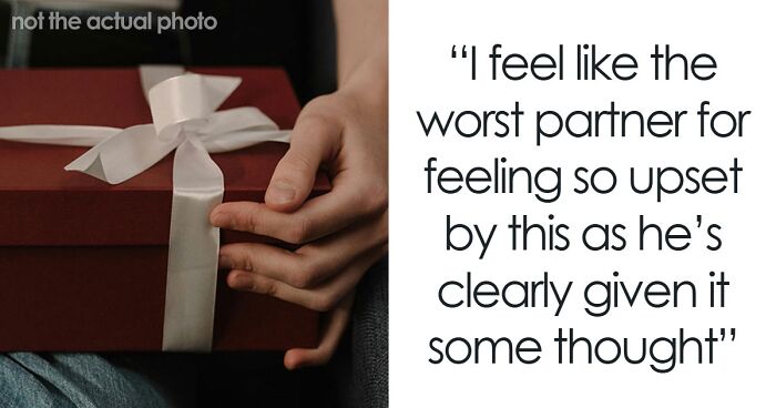 Husband Feels Proud Of His Gift To Wife That’s Impossible To Use Without Spending At Least $470