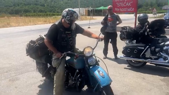 A Family Road Trip, Two Old Harleys, And 8,500 KM Of Hope For A 15-Year-Old With Cancer 