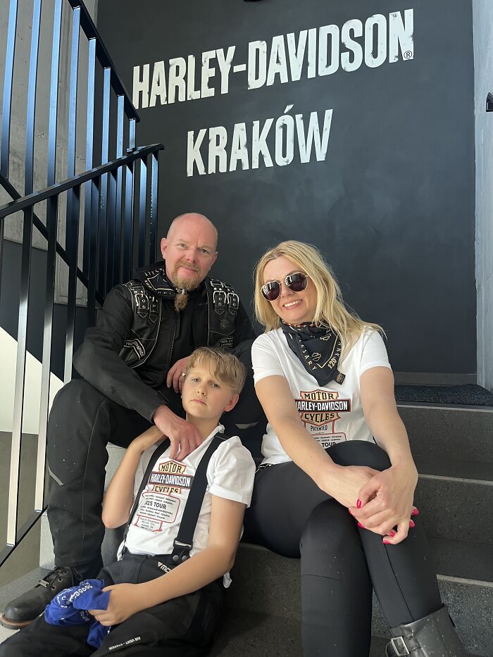 A Family Road Trip, Two Old Harleys, And 8,500 KM Of Hope For A 15-Year-Old With Cancer 