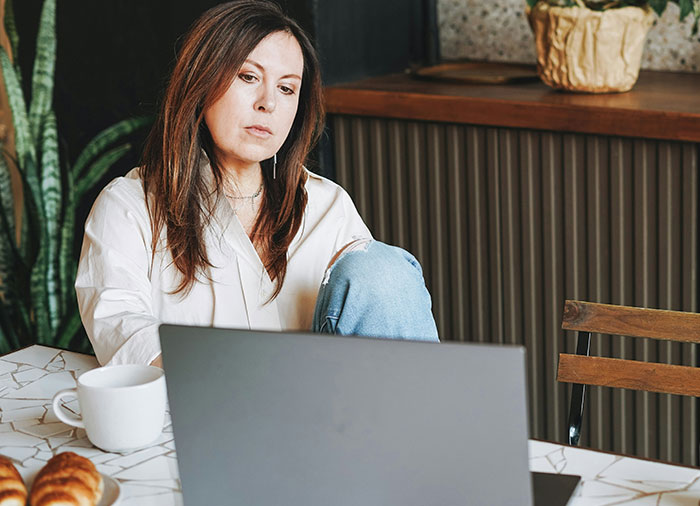 Woman Shares Her Struggles With Husband Who Keeps Leaving And Coming Back, Gets A Reality Check Woman Shares Her Struggles With Husband Who Keeps Leaving And Coming Back, Gets A Reality Check