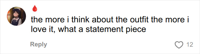 Screenshot of an online comment praising Chappell Roan’s Grammys outfit as a bold and statement-making piece.