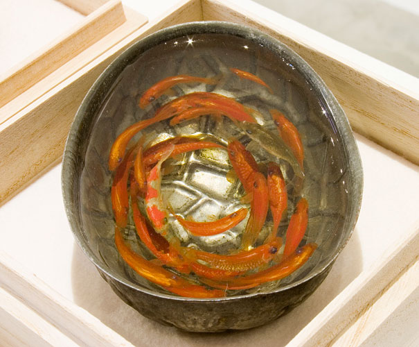 Breathtaking 3D Goldfish Paintings by R. Fukahori Breathtaking 3D Goldfish Paintings by R. Fukahori
