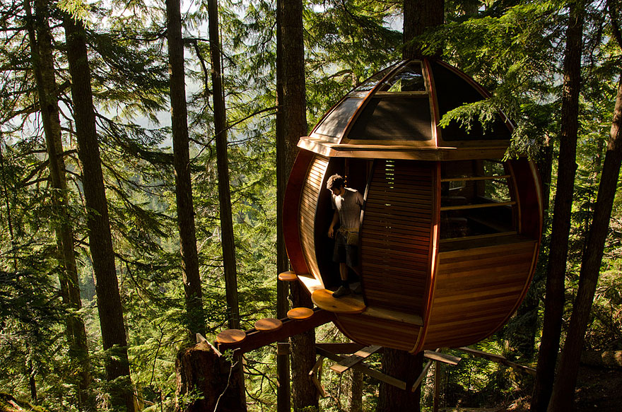 17 of the Most Amazing Treehouses From Around The World