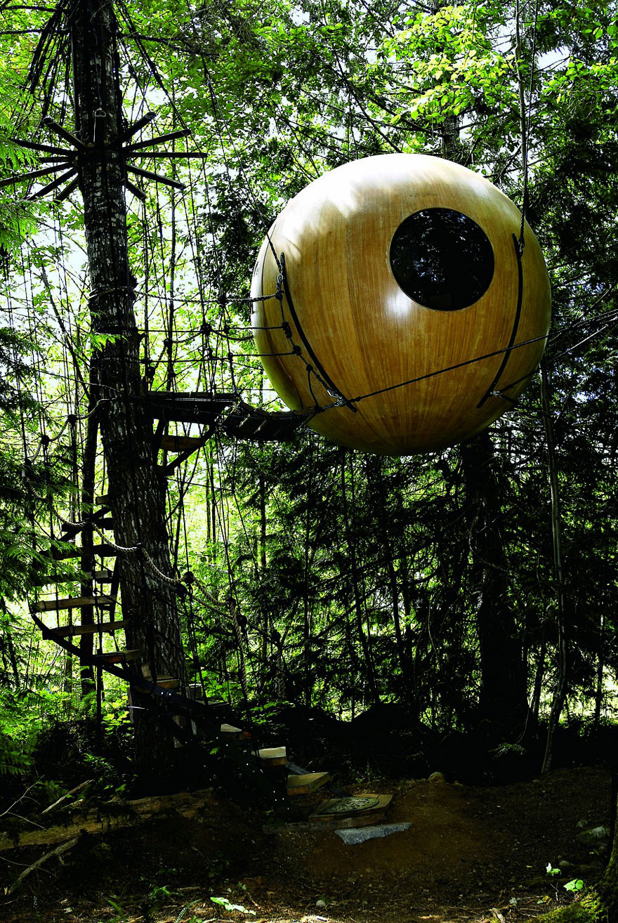 17 of the Most Amazing Treehouses From Around The World
