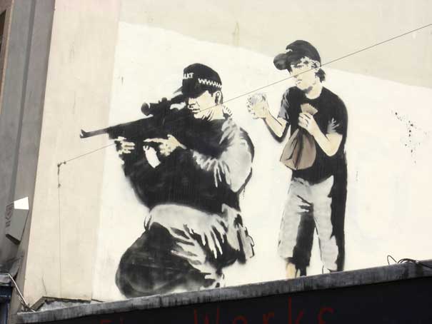 80+ Beautiful Street Crimes done by BANKSY 80+ Beautiful Street Crimes done by BANKSY