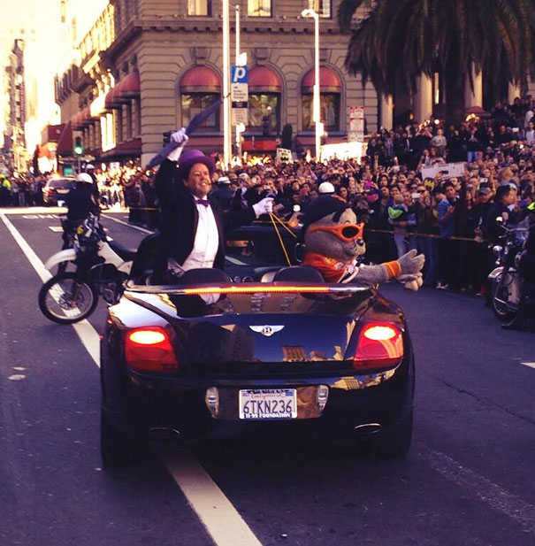 Batkid Saves San Francisco, Becomes Most Heartwarming Internet Sensation Batkid Saves San Francisco, Becomes Most Heartwarming Internet Sensation