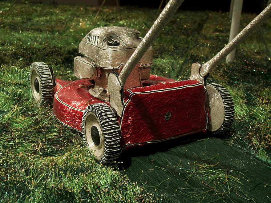 Artist Spends 5 Years Covering Entire Kitchen in Millions of Glass Beads Artist Spends 5 Years Covering Entire Kitchen in Millions of Glass Beads
