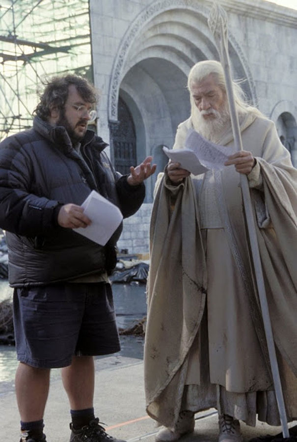 30 Awesome Behind The Scenes Shots From Famous Movies 30 Awesome Behind The Scenes Shots From Famous Movies
