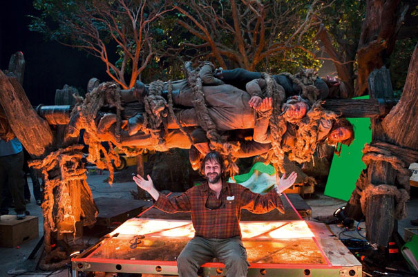 30 Awesome Behind The Scenes Shots From Famous Movies 30 Awesome Behind The Scenes Shots From Famous Movies