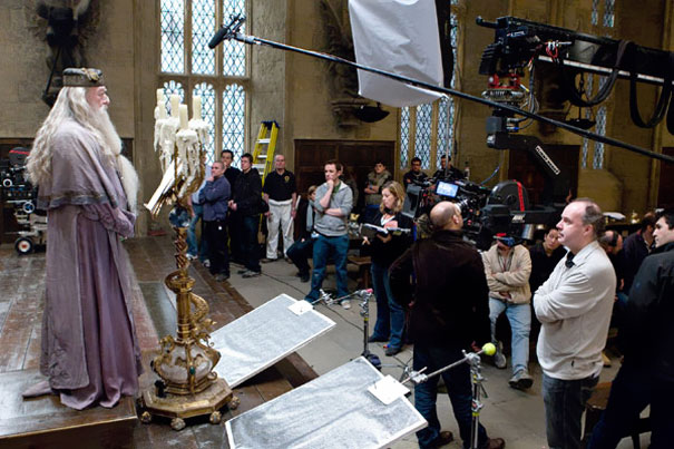 30 Awesome Behind The Scenes Shots From Famous Movies 30 Awesome Behind The Scenes Shots From Famous Movies