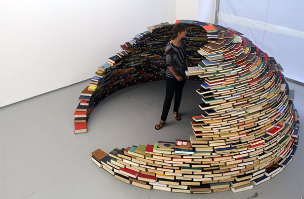 Book Igloo by Miler Lagos