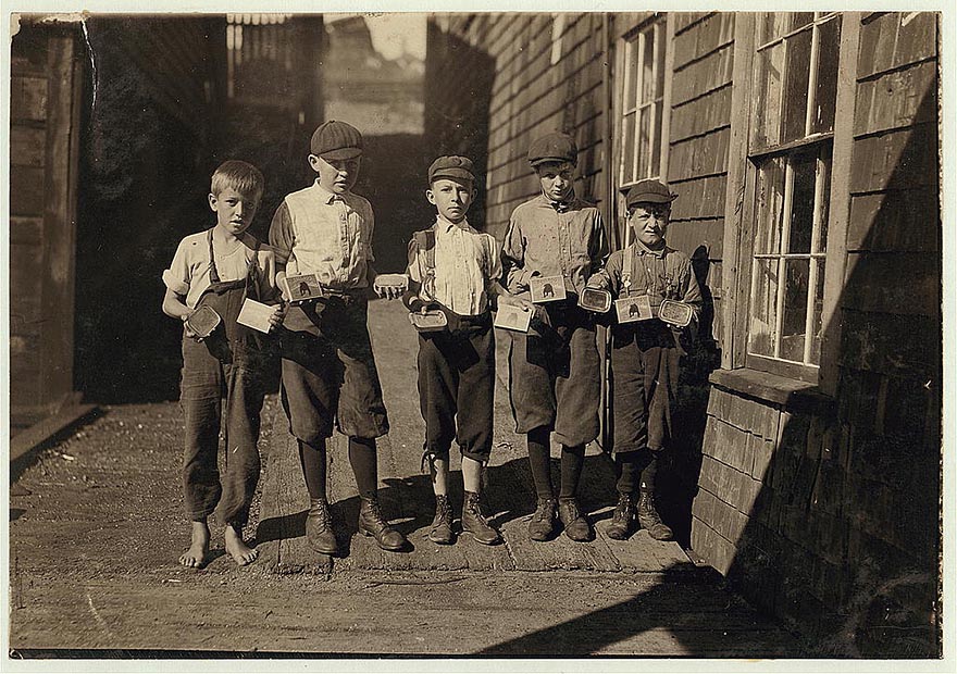 Heart-Breaking Pictures of Child Labour In USA by Lewis Hine Heart-Breaking Pictures of Child Labour In USA by Lewis Hine