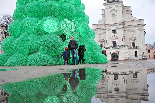 Christmas Tree Made of 32,000 Recycled Bottles