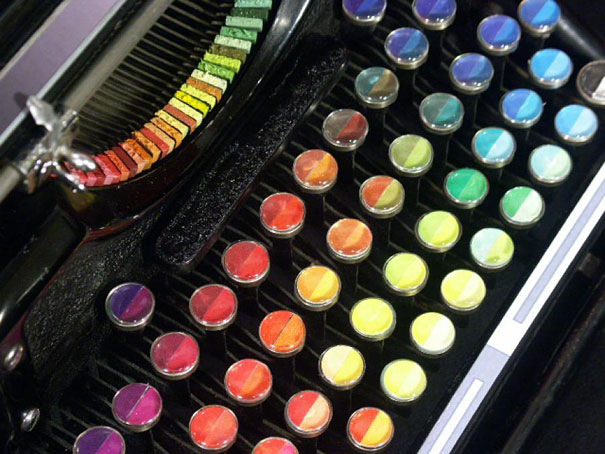 The Chromatic Typewriter 
