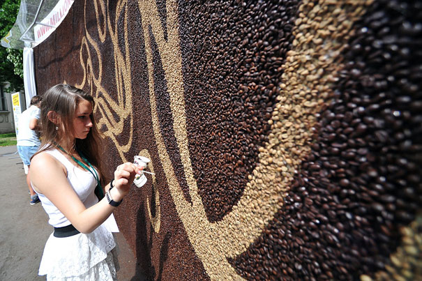 World's Largest Coffee Mosaic Made of 1 Million Coffee Beans