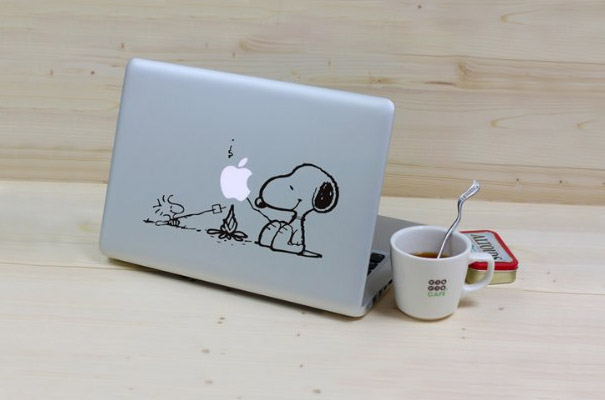 25 Cool and Creative MacBook Stickers