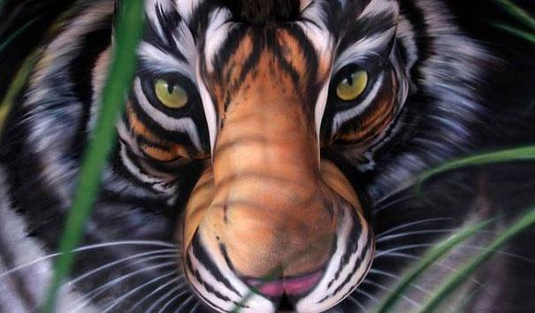 Amazing Body Art Illusions by Craig Tracy Amazing Body Art Illusions by Craig Tracy