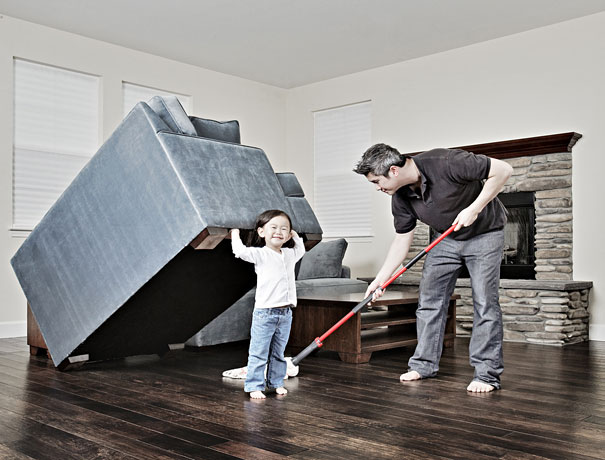 Creative Dad Takes Crazy Photos Of Daughters Creative Dad Takes Crazy Photos Of Daughters