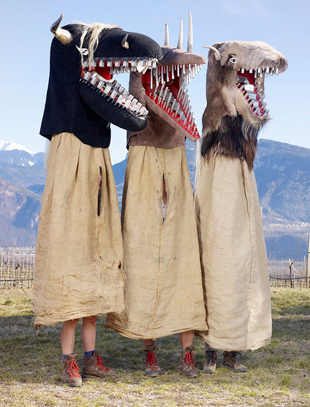 Creative Costumes of Still-Practiced Pagan Rituals of Europe (19 pics) Creative Costumes of Still-Practiced Pagan Rituals of Europe (19 pics)