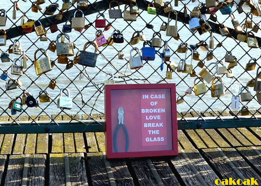 30 More Creative Street Art Works by OakoAk 30 More Creative Street Art Works by OakoAk