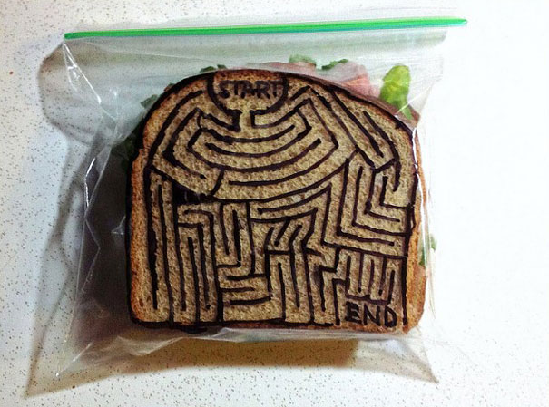 Dad Illustrates Kids’ Sandwich Bags with Fun Drawings Every Day Dad Illustrates Kids’ Sandwich Bags with Fun Drawings Every Day