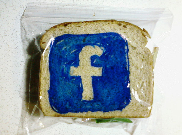 Dad Illustrates Kids’ Sandwich Bags with Fun Drawings Every Day