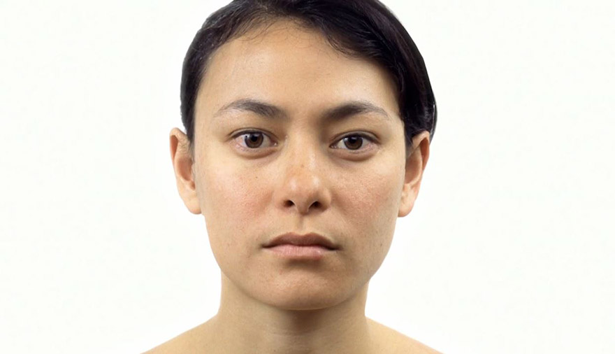 Hypnotizing Timelapse-like Ageing Video Turns Child Into Grandmother