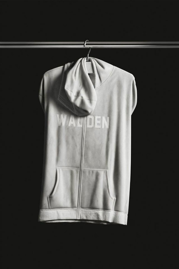 These Cozy-Looking Clothes Are Actually Carved From Stone These Cozy-Looking Clothes Are Actually Carved From Stone