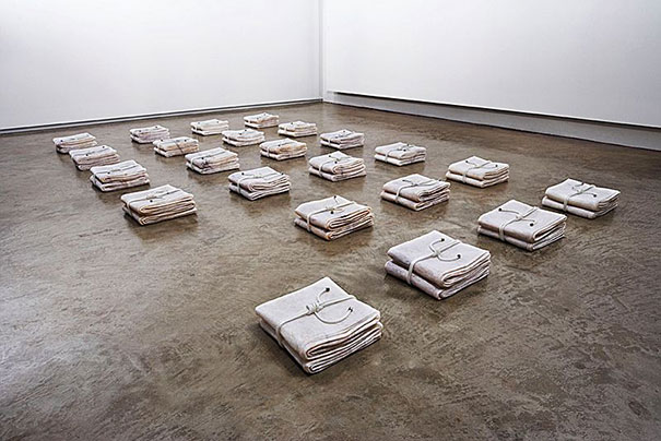 These Cozy-Looking Clothes Are Actually Carved From Stone These Cozy-Looking Clothes Are Actually Carved From Stone