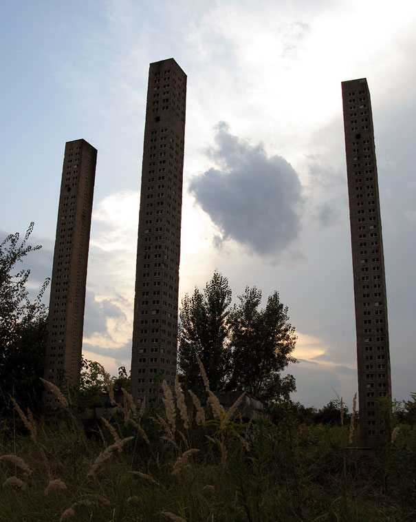 Miniature Buildings: Street Art by EVOL Miniature Buildings: Street Art by EVOL
