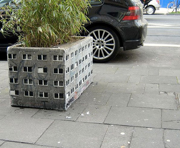 Miniature Buildings: Street Art by EVOL Miniature Buildings: Street Art by EVOL