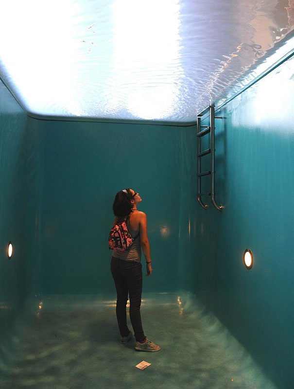 Fake Swimming Pool by Leandro Erlich Fake Swimming Pool by Leandro Erlich