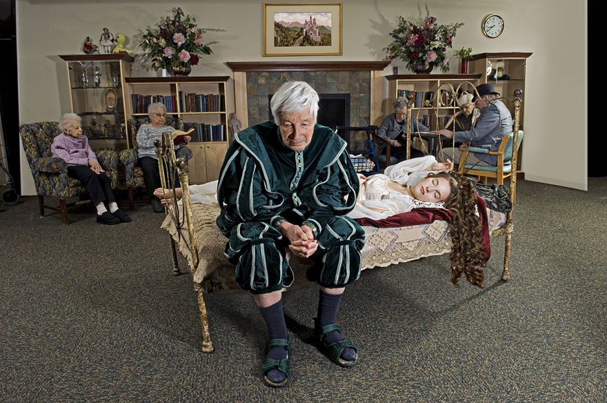 fallen-princesses-dina-goldstein-9 fallen-princesses-dina-goldstein-9