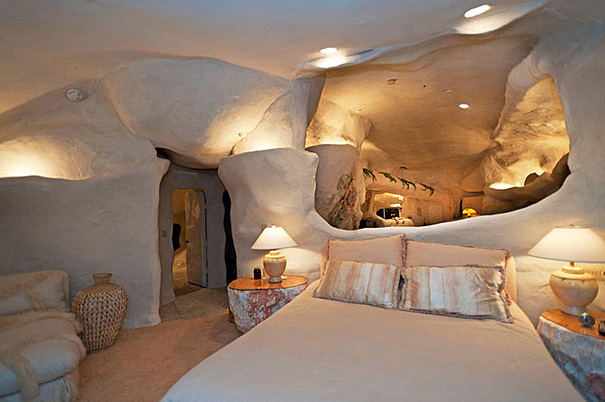 Dick Clark’s Flintstones Inspired Home in Malibu Dick Clark’s Flintstones Inspired Home in Malibu