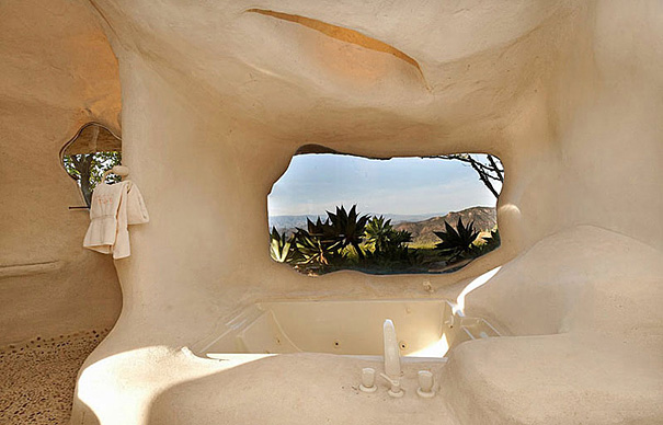 Dick Clark&rsquo;s Flintstones Inspired Home in Malibu