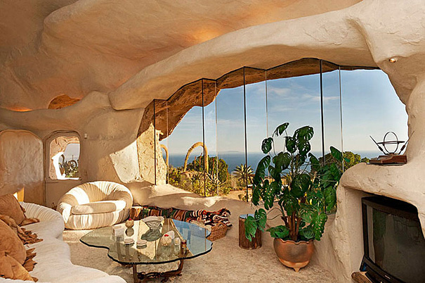 Dick Clark&rsquo;s Flintstones Inspired Home in Malibu