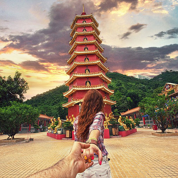 Photographer Follows His Girlfriend Around The World Photographer Follows His Girlfriend Around The World