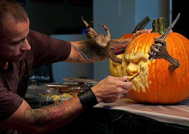 More Amazing Pumpkin Carvings by Ray Villafane