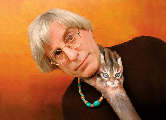 Amazing Hand Painting Art by Guido Daniele Amazing Hand Painting Art by Guido Daniele