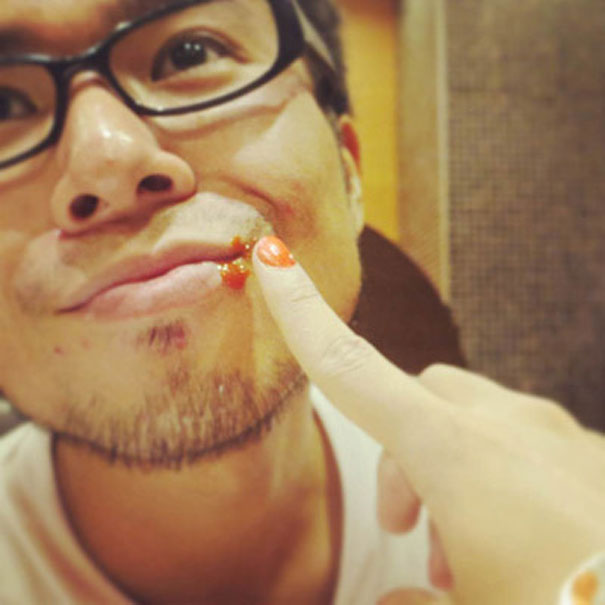 How to Use Your Right Hand To Make Others Think You Have a Girlfriend How to Use Your Right Hand To Make Others Think You Have a Girlfriend