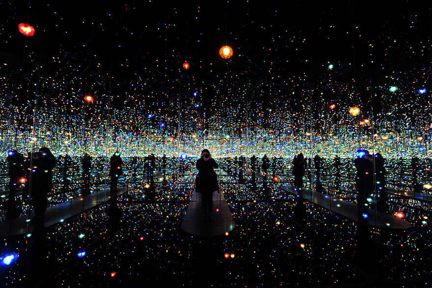 Infinity Mirrored Room By Yayoi Kusama Gives Visitors A Taste Of Space Infinity Mirrored Room By Yayoi Kusama Gives Visitors A Taste Of Space