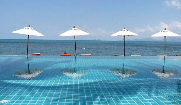 30 Amazing Infinity Pools Around The World