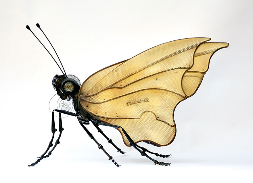 Artist Creates Amazing Insect Sculptures Using Nothing But Old Car Parts and Scrap Metal Artist Creates Amazing Insect Sculptures Using Nothing But Old Car Parts and Scrap Metal