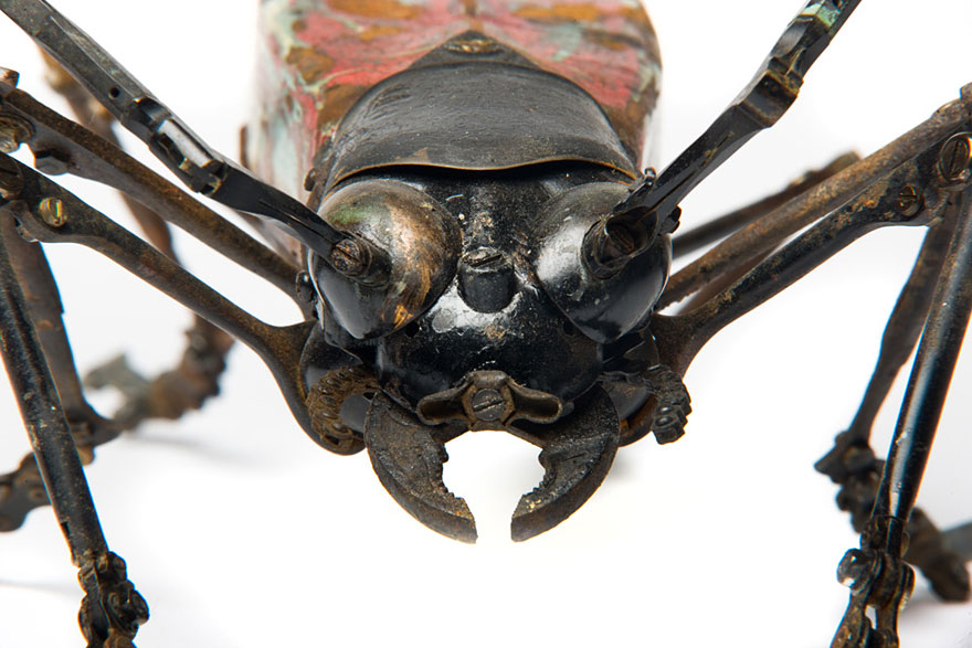 Artist Creates Amazing Insect Sculptures Using Nothing But Old Car Parts and Scrap Metal