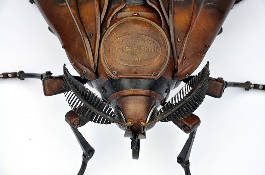 Artist Creates Amazing Insect Sculptures Using Nothing But Old Car Parts and Scrap Metal Artist Creates Amazing Insect Sculptures Using Nothing But Old Car Parts and Scrap Metal