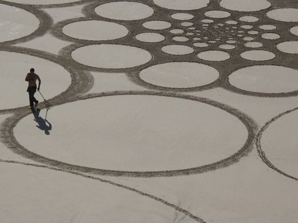 Amazing Sand Drawings on California Beaches