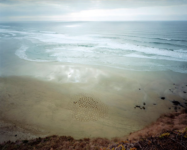 Amazing Sand Drawings on California Beaches Amazing Sand Drawings on California Beaches