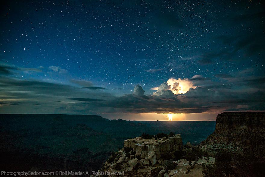Photographer Captures Powerful Lightning Storms Over Grand Canyon