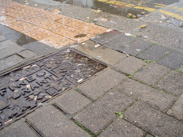 Little People - a Tiny Street Art Project